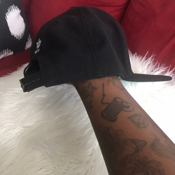 Adidas snap back - Picture 7 of 8